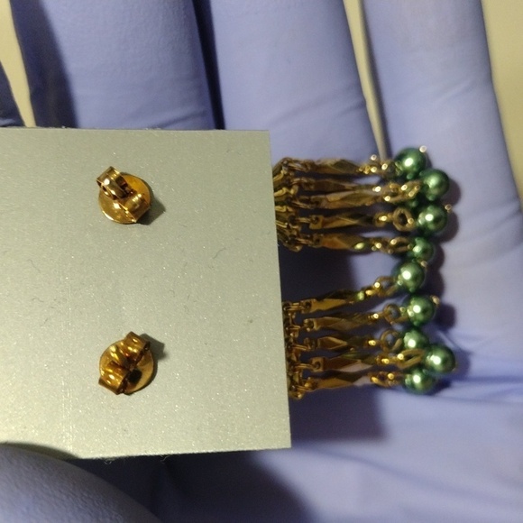 Women's  Stylish Polished Gold-tone Fringe Design Beaded Drop Dangle Earrings - Picture 4 of 4